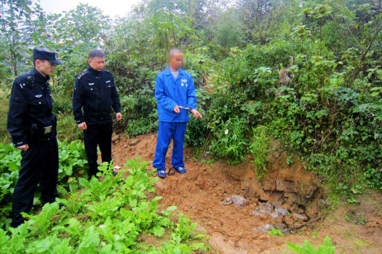 池州警方:千年古墓文物被盗 微信追回50余件