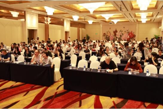 300名代账企业代表齐聚上海,携手畅捷通研讨代